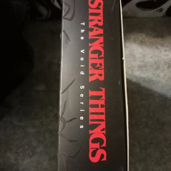 Stranger Things Action Figure - Picture 4 of 9